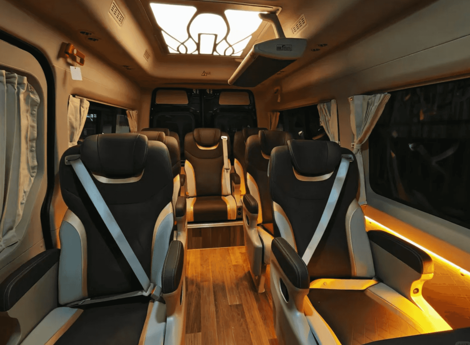 9-Seater Vehicle (Interior)