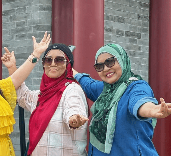 Nurul & Friends from Malaysia · 8-Day Yunnan Private Tour
