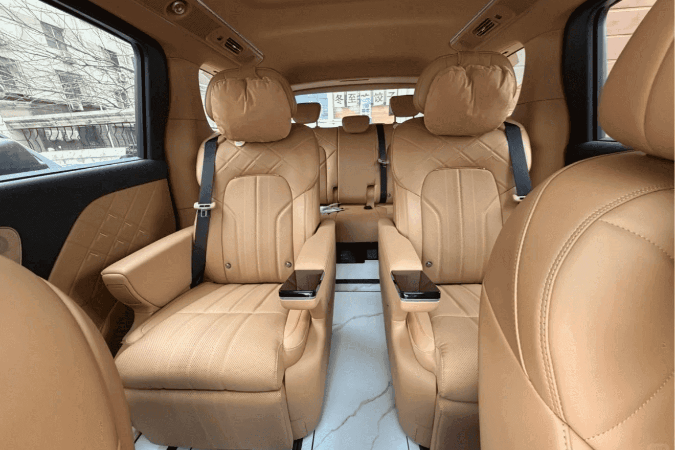 7-Seater · 2–6 Guests · Interior