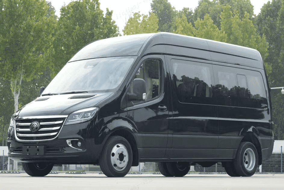 9-Seater · 2–8 Guests · Exterior