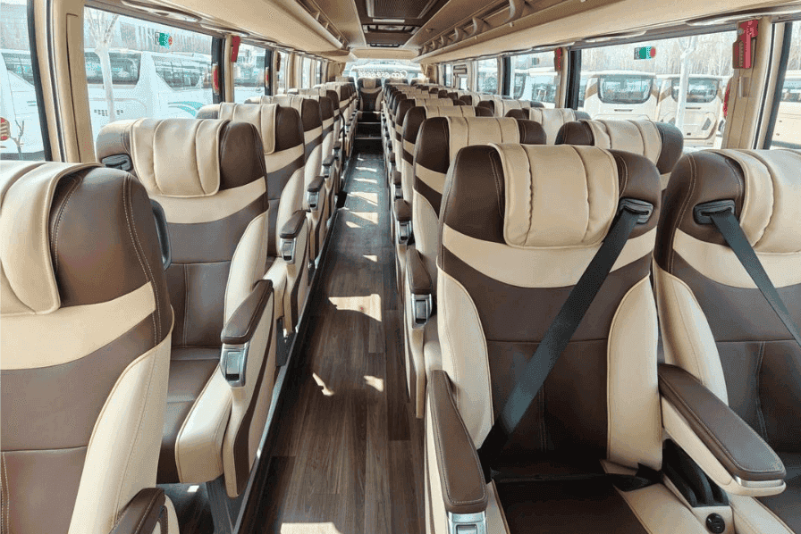 Coach · 20–60 Guests · Interior