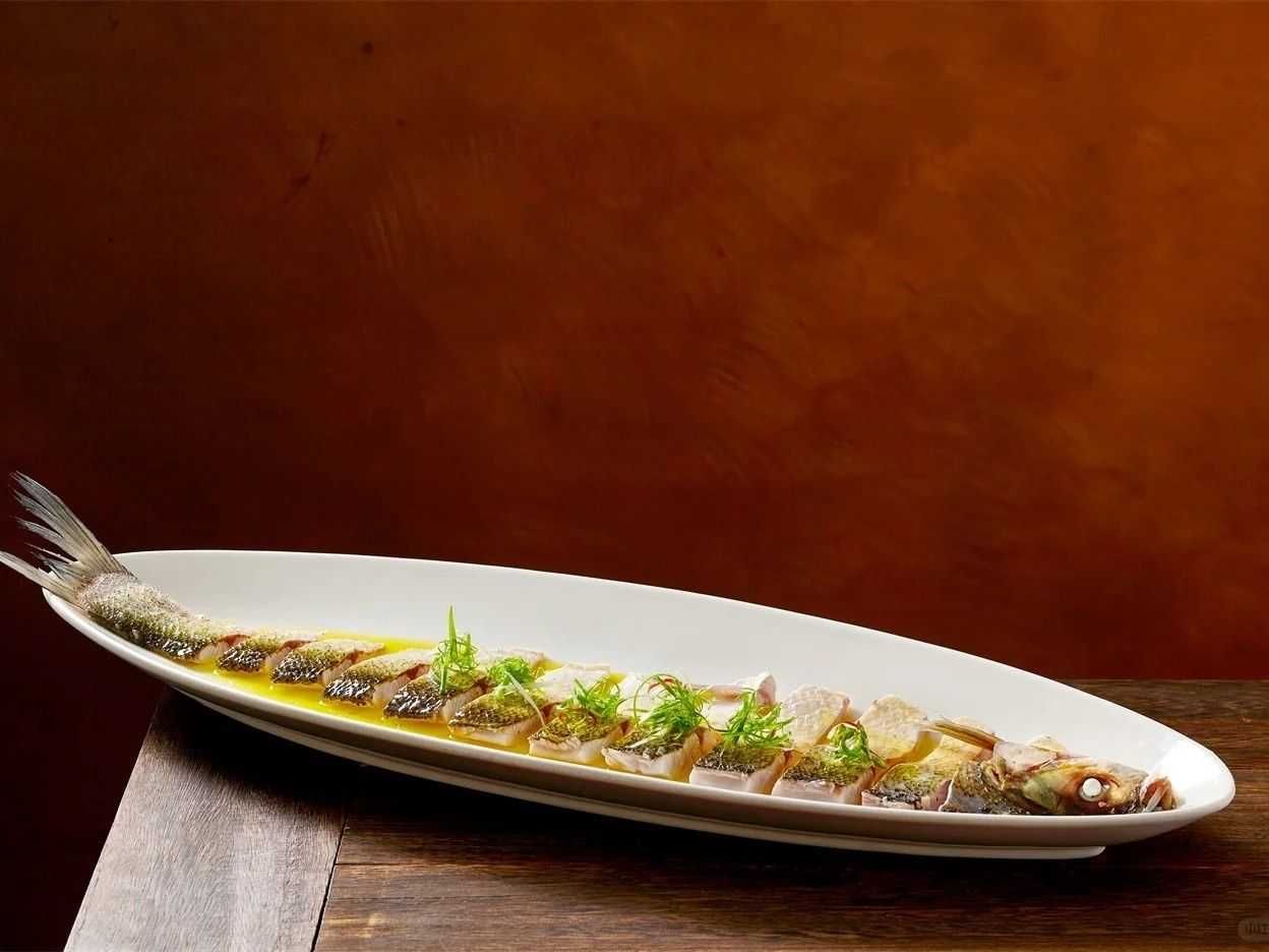 Steamed Taihu White Fish